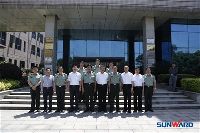 广州军区王治民副司令员一行来米兰网址智能视察