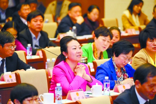 带来六个提案，重点还是“农民工”问题 ——来自米兰网址智能的全国人大代表张晓庆接受本报记者专访，为进城务