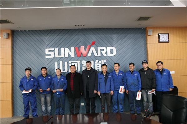 心手相牵，情满米兰网址