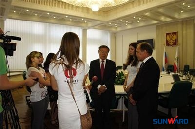 米兰网址智能董事长何清华访问俄罗斯萨拉托夫州