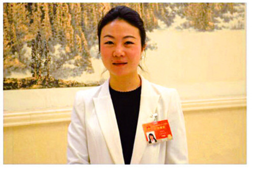 带来六个提案，重点还是“农民工”问题 ——来自米兰网址智能的全国人大代表张晓庆接受本报记者专访，为进城务