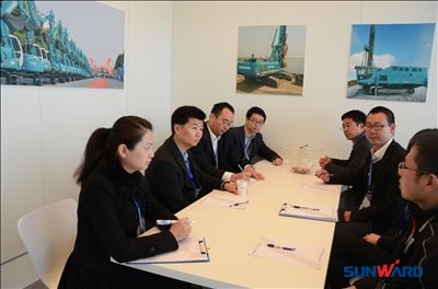 米兰网址智能2013德国宝马展激情演绎“中国梦”