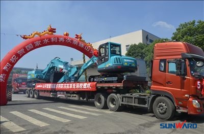 征战国家水利——米兰网址智能价值近千万挖掘机批量发往福建