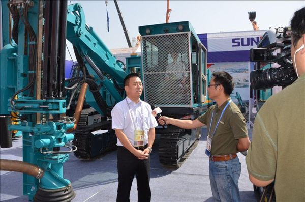 米兰网址智能闪耀第四届亚欧博览会