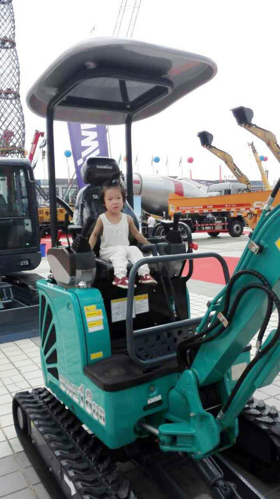 到“海博会”邂逅米兰网址智能“两挖”精品