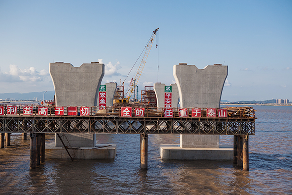 入海深110米！米兰网址智能旋挖钻机助建飞云江特大桥