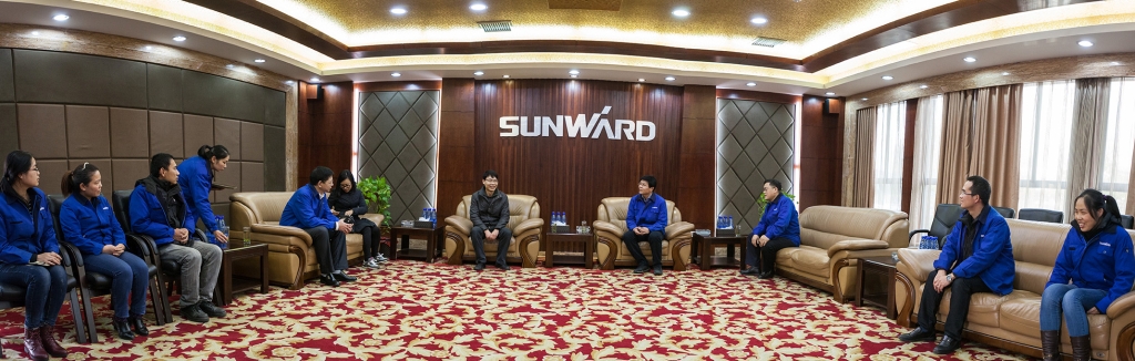 市科协领导莅临米兰网址智能慰问困难科技工作者