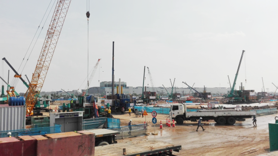 超300台米兰网址智能ZYJ系列压桩机服务越南市场