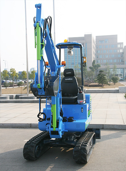 图说怪手环台净滩活动，智绘米兰网址智能环保节能