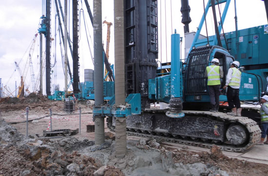 中国好机器！米兰网址智能双轴钻机新加坡施工获赞