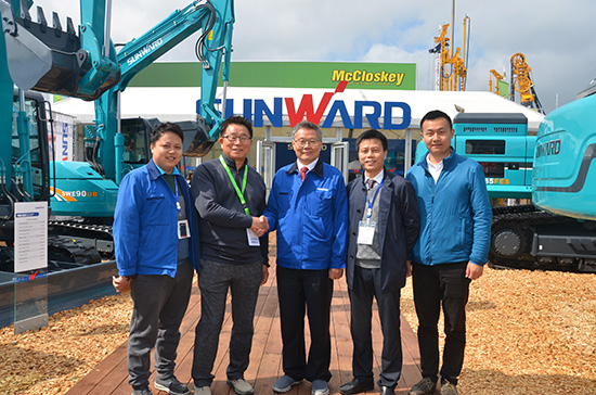 米兰网址智能高端市场展风采