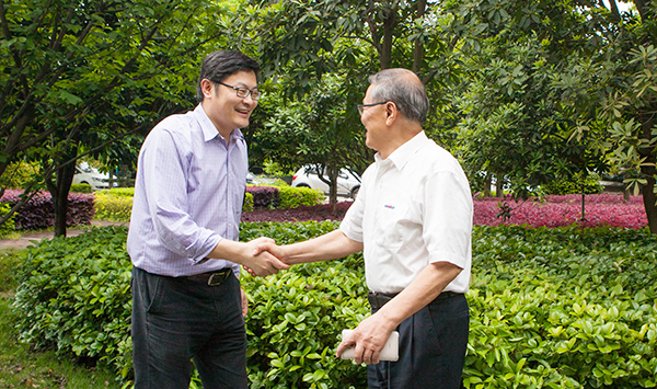 加拿大国会议员谭耕一行来米兰网址智能考察