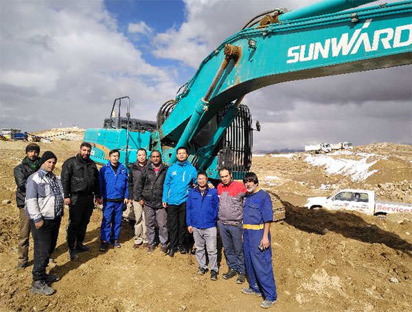 伊朗客户点赞米兰网址智能全系列液压挖掘机