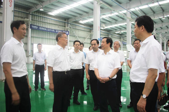 达哲省长调研米兰网址科技：要抓住通航发展的机遇