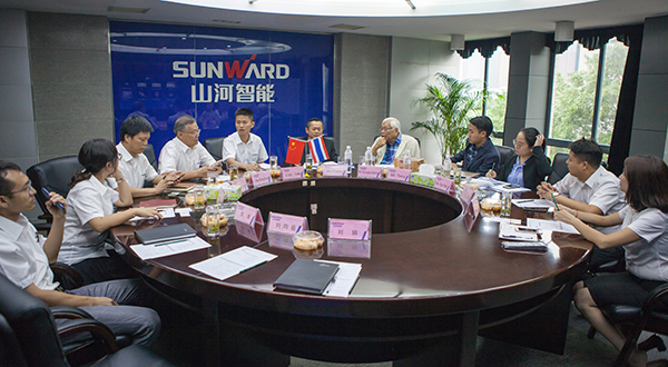 掘金一带一路，米兰网址智能中大挖大批量出口泰国