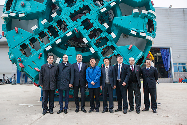 波兰代表团为米兰网址智能创新发展点赞