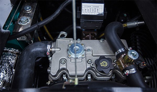 “C位”出道 14.5万元米兰网址智能微挖18UB等你开回家