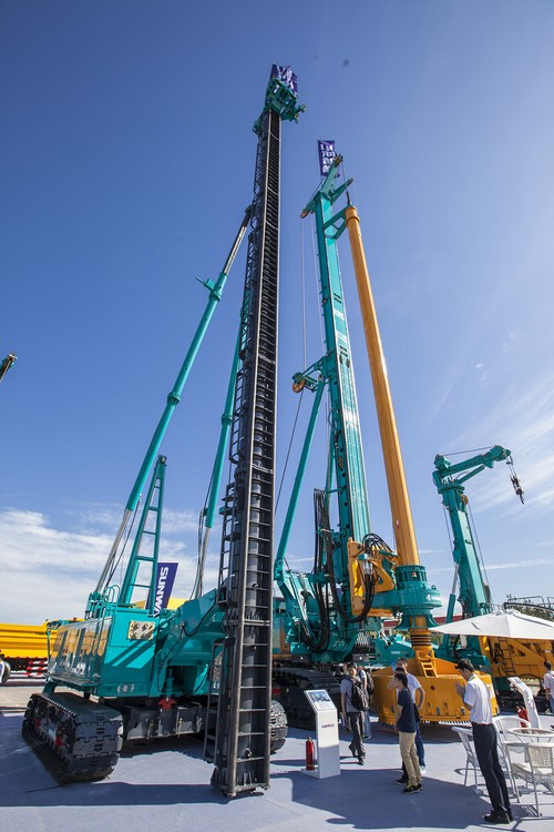 米兰网址智能酷帅曾大虾，一大波美图带你亲临北京BICES展