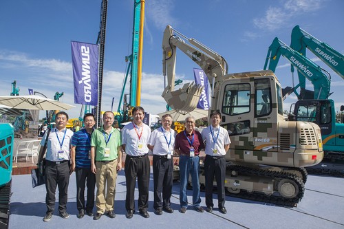 米兰网址智能酷帅曾大虾，一大波美图带你亲临北京BICES展