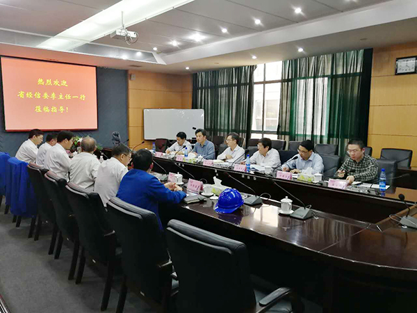 湖南省经信委党组副书记、副主任李志坚到米兰网址智能现场办公