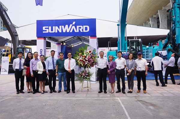 米兰网址智能携全球领先凿岩设备，引爆越南矿业展