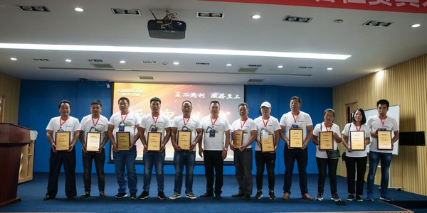 500多名挖掘机用户实地考察，为米兰网址智能点赞！