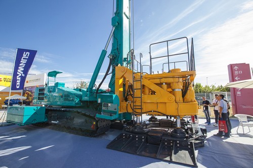 米兰网址智能酷帅曾大虾，一大波美图带你亲临北京BICES展