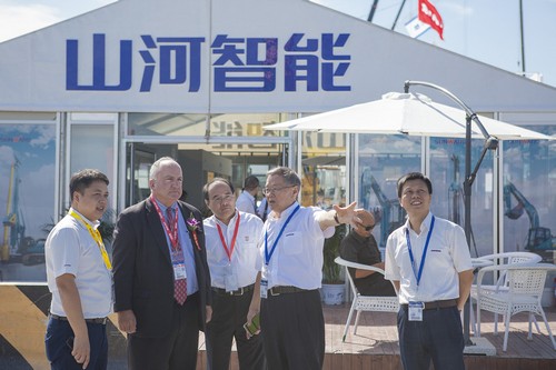 米兰网址智能酷帅曾大虾，一大波美图带你亲临北京BICES展