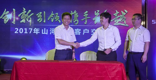 米兰网址智能酷帅曾大虾，一大波美图带你亲临北京BICES展