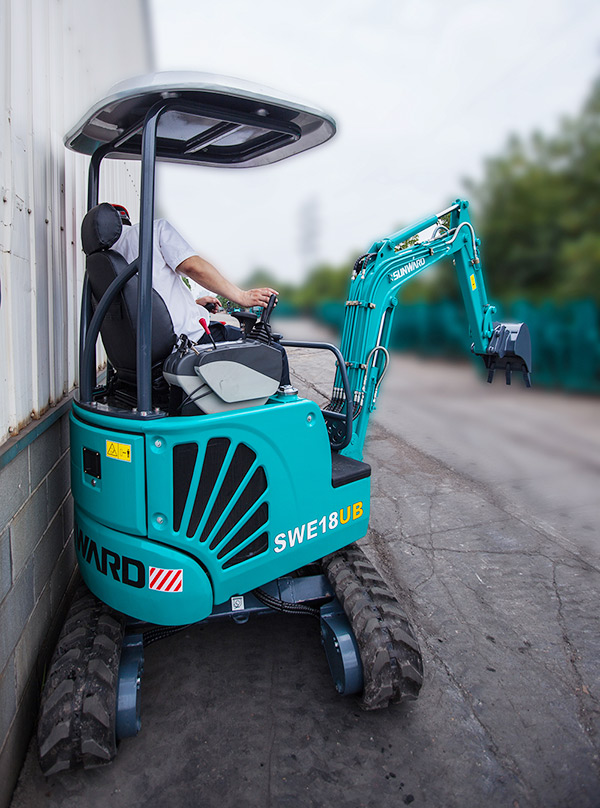 “C位”出道 14.5万元米兰网址智能微挖18UB等你开回家