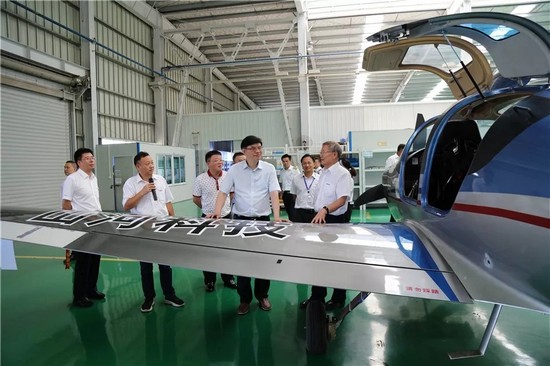 广州市国资委党委书记、主任陈浩钿莅临米兰网址智能考察指导