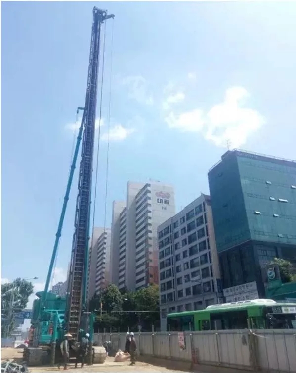 国产的骄傲！米兰网址智能SWCH600-125M全液压履带桩架