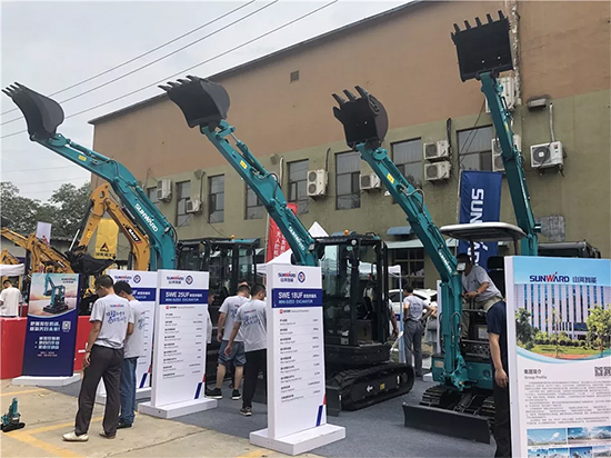 【小身板 大作为】米兰网址智能燃爆2019微挖大会