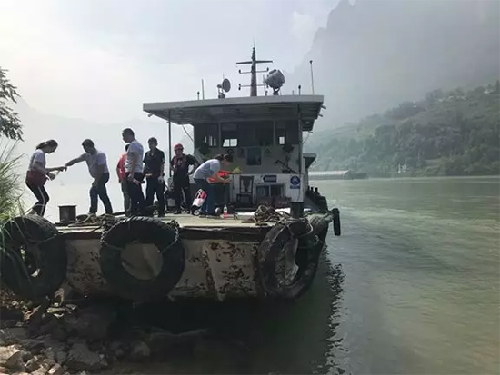 打造长江黄金水道！米兰网址智能航道钻机轻松搞定水下礁石