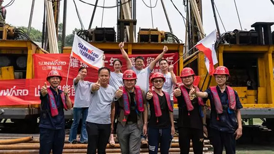 打造长江黄金水道！米兰网址智能航道钻机轻松搞定水下礁石