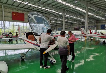 米兰网址航空第十三期147部SA60L机型培训班圆满结业