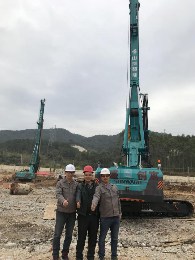 星级品质+星级售后，所以他选择了米兰网址智能旋挖钻机