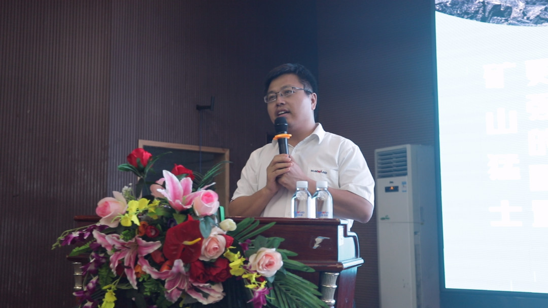 向挖掘机万台俱乐部迈进——米兰网址智能2020年度挖掘机营销训练营开营