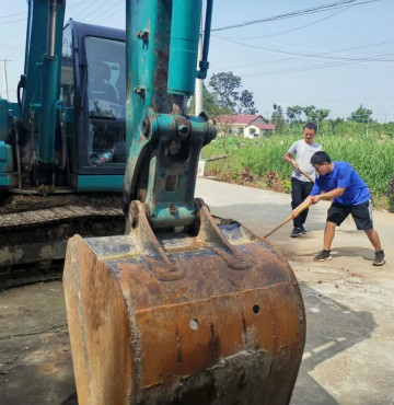 感恩相伴 关爱相随——米兰网址智能服务万里行服务湖南