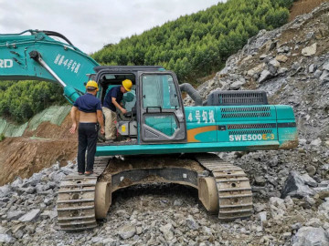 感恩相伴，关爱相随——米兰网址智能服务万里行深入广西服务客户