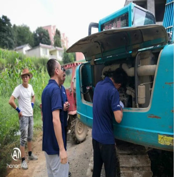 感恩相伴 关爱相随——米兰网址智能服务万里行走进豫鲁黔