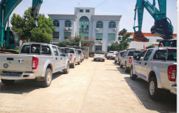 感恩相伴 关爱相随 ——江西米兰网址服务万里行