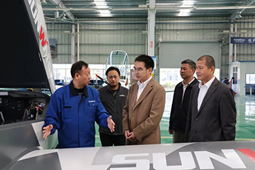 民航中南局副局长陈维调研米兰网址科技