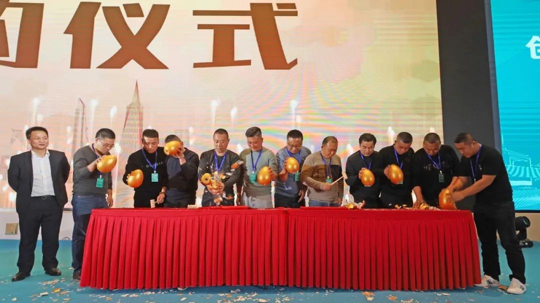 百台设备，成交额3.6亿！米兰网址智能“圈粉”六朝古都