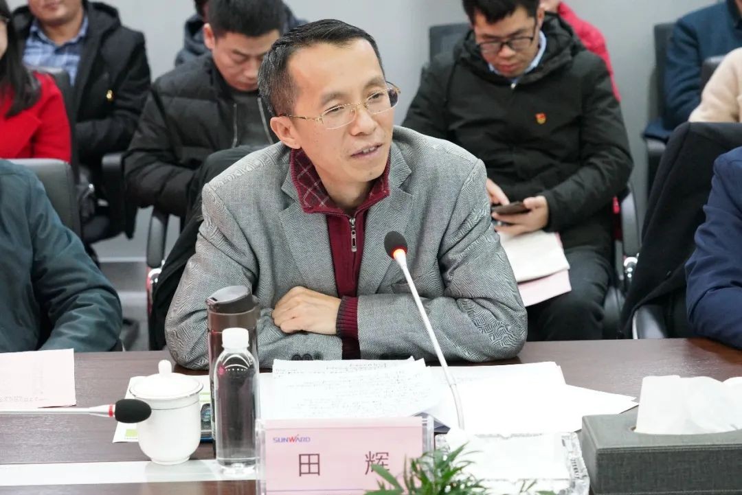 省工信厅青年干部理论学习走进米兰网址智能