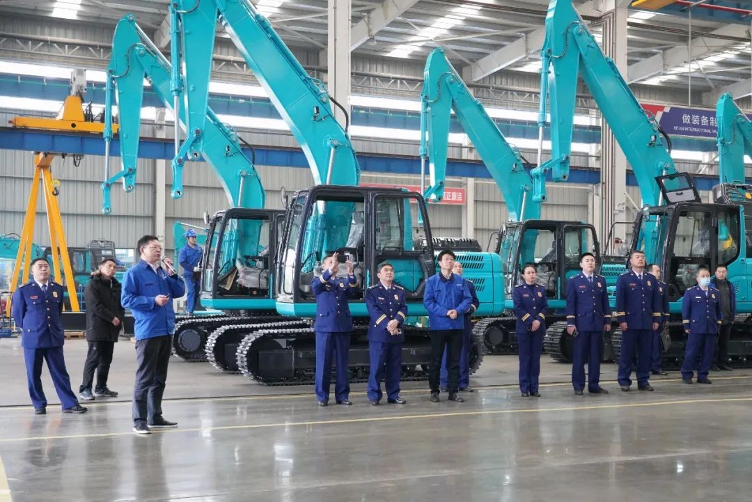 消防救援局考察米兰网址智能无人化应急救援装备