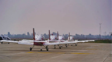 米兰网址四机飞行编队惊艳尧城（太原）国际通用航空飞行大会