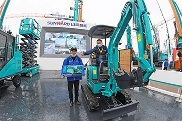 沸腾米兰网址！宝马展收官之日订单破十亿