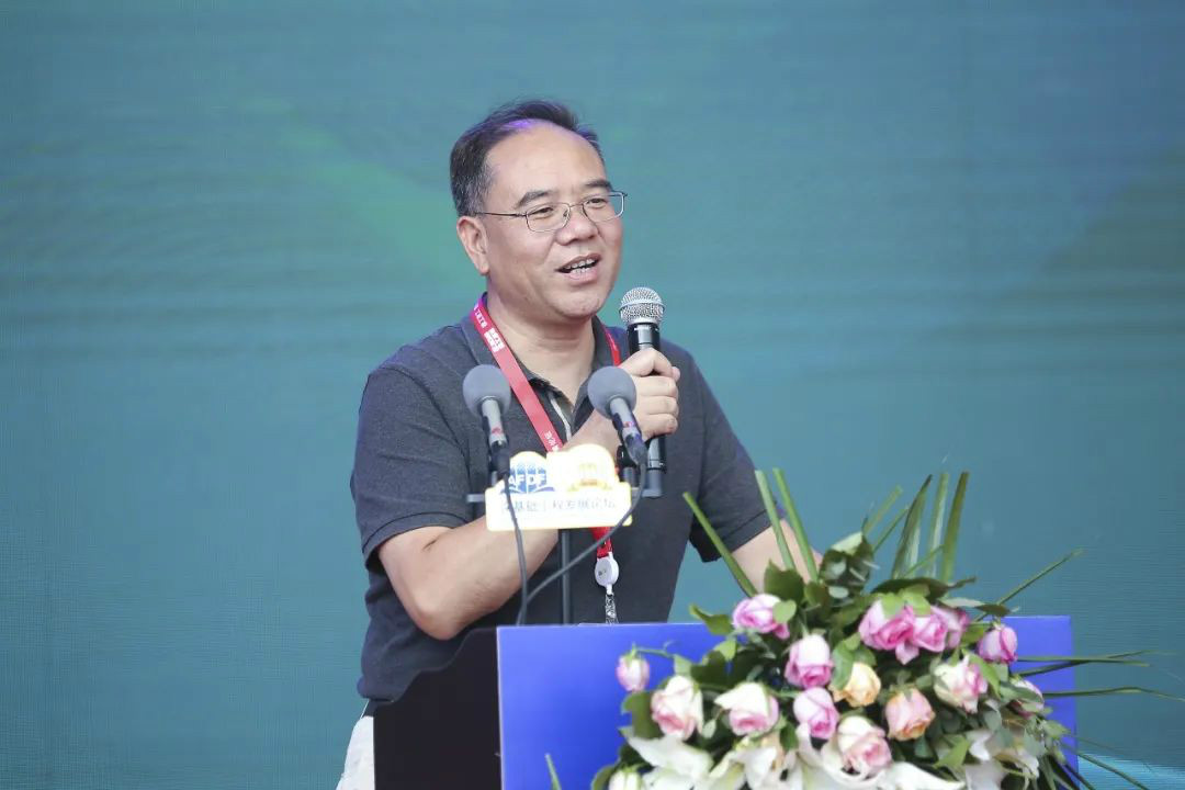 米兰网址智能全国客户交流会在深基础工程发展论坛会场举办