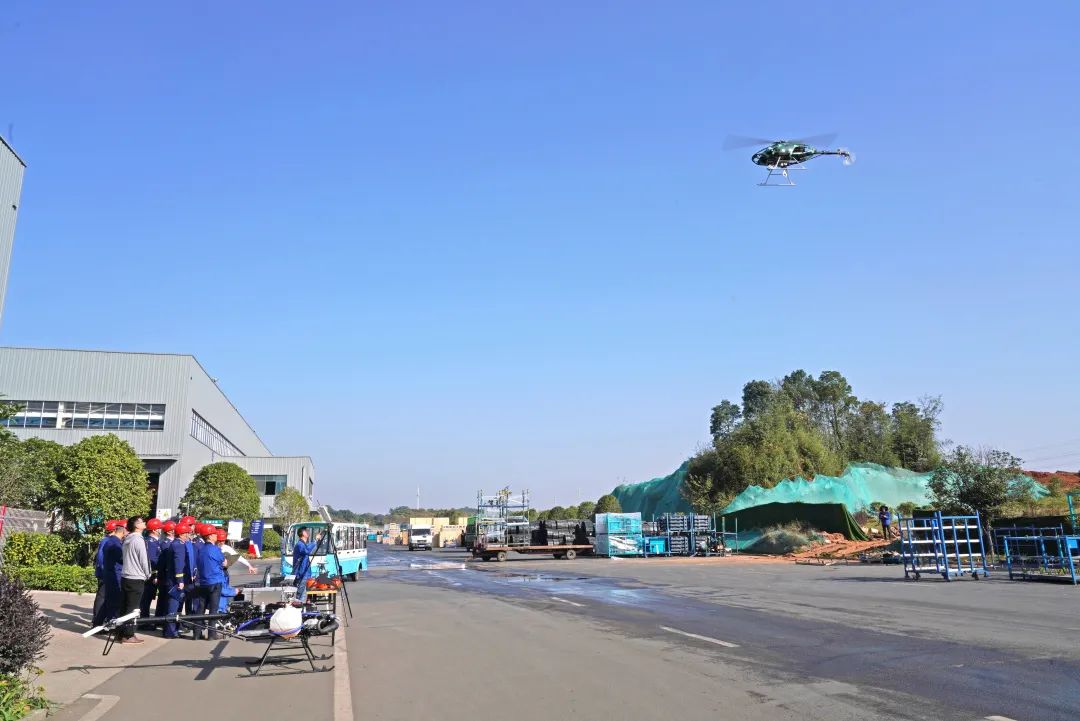 考察无人化装备 高宁宇到访米兰网址智能